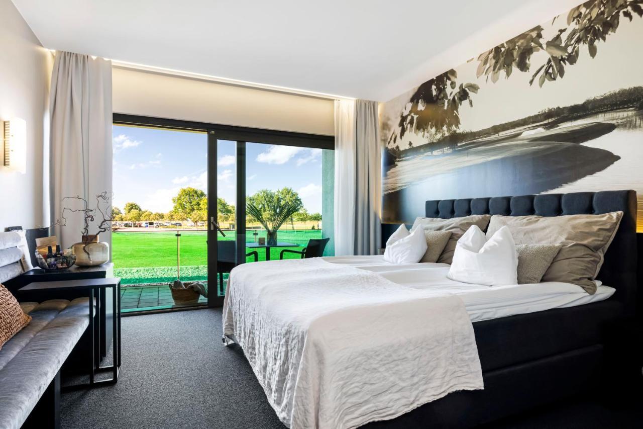 Ringenaes Hotell & Konferens Χάλμσταντ Εξωτερικό φωτογραφία